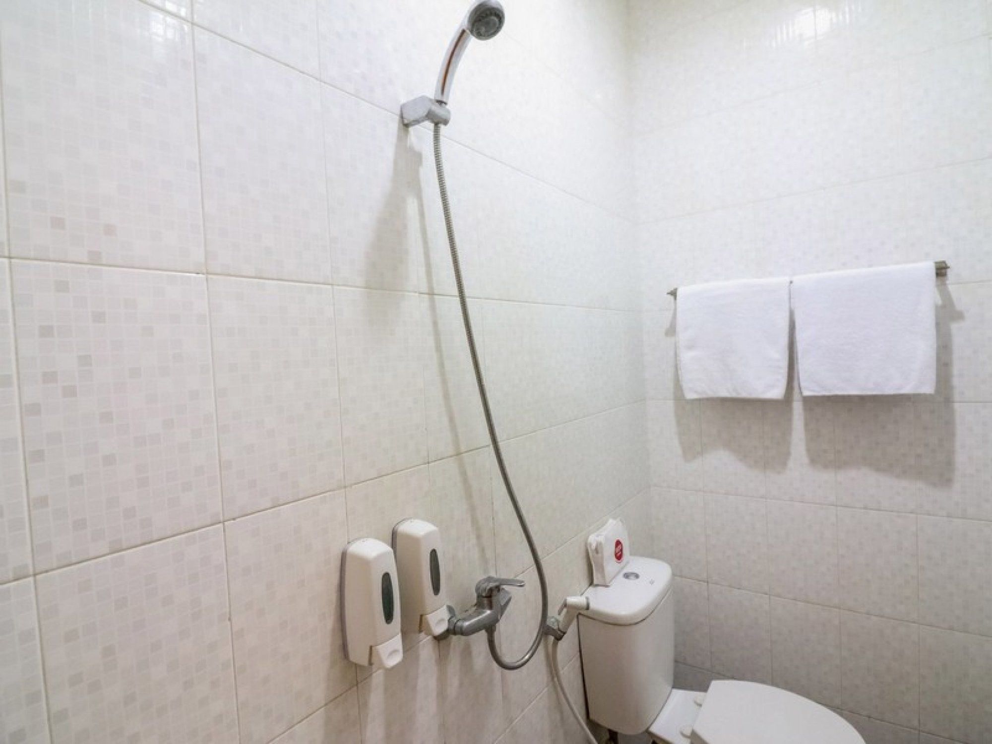 Nida Nyuh Bojog Hotel 2*