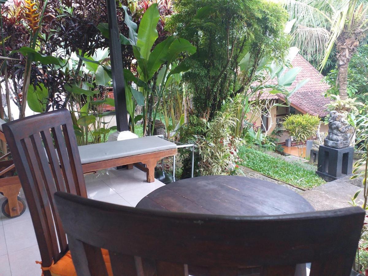 Puri Asri 2 Bungalow Guest house 3*