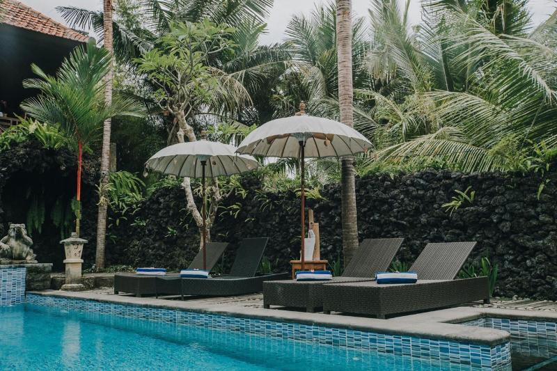 Budhi Ayu And By Mahaputra-chse Certified 3*