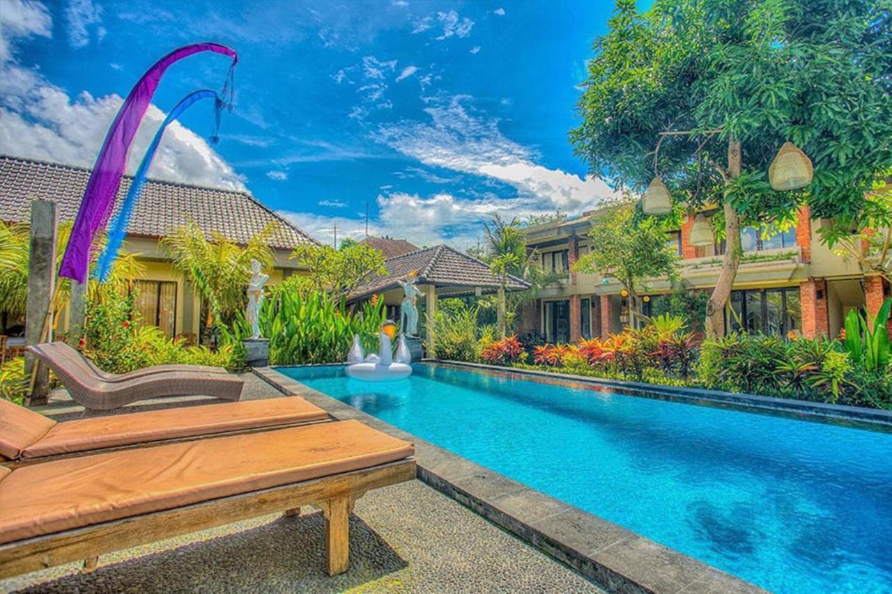 Kutuh Rumah tetamu