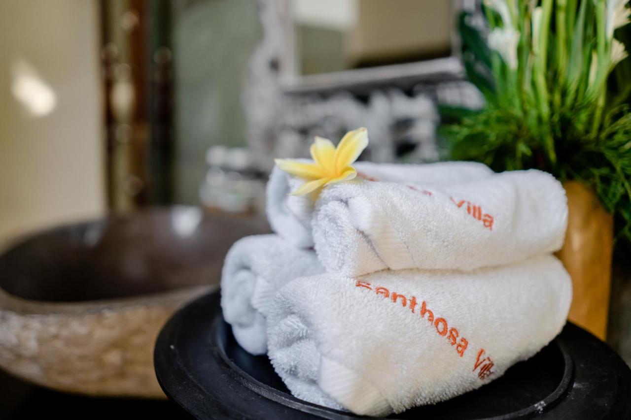Hotel Santosha & 3*
