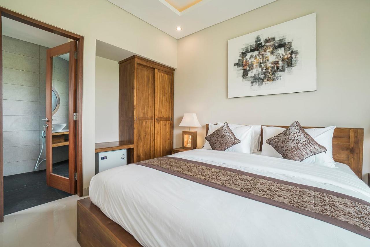 Putih Dcarik Ubud (Bali)