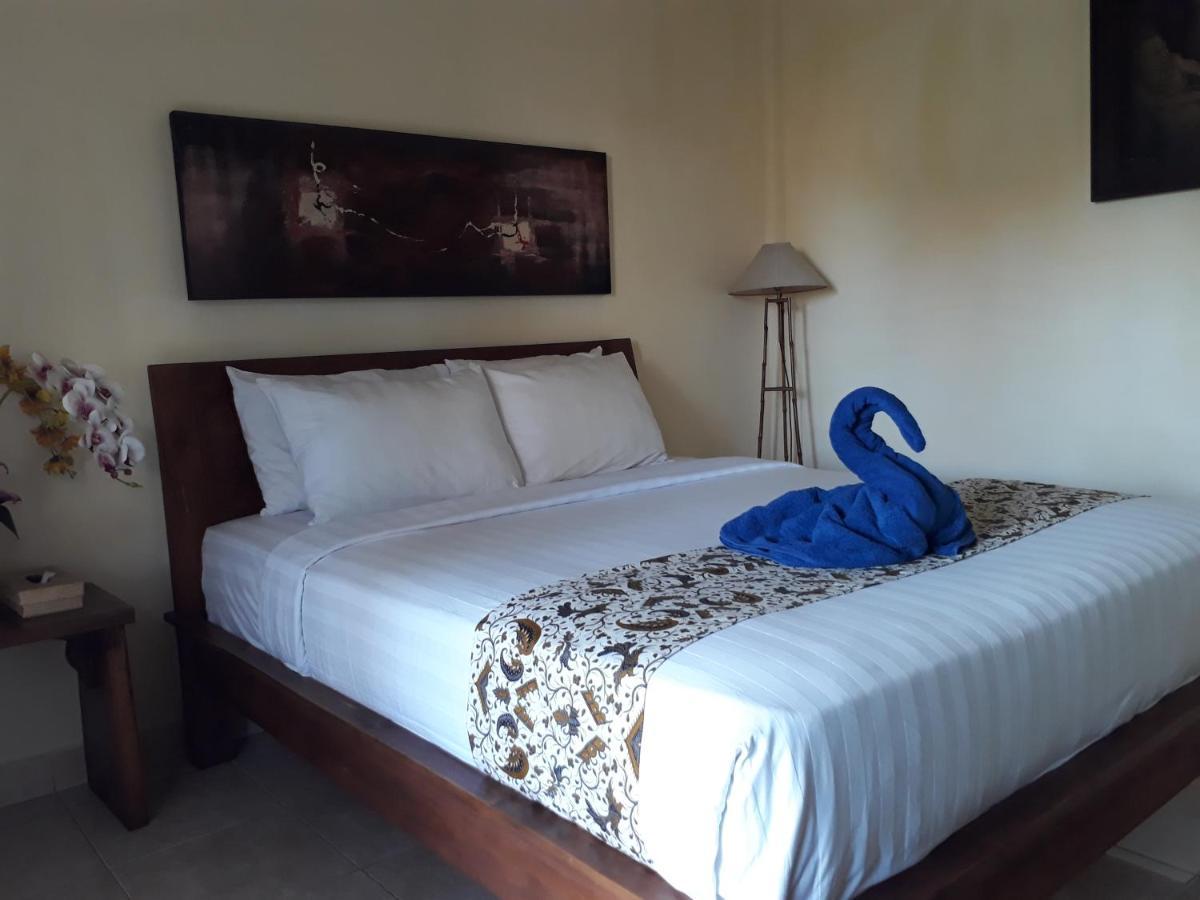 Guest house Adi House