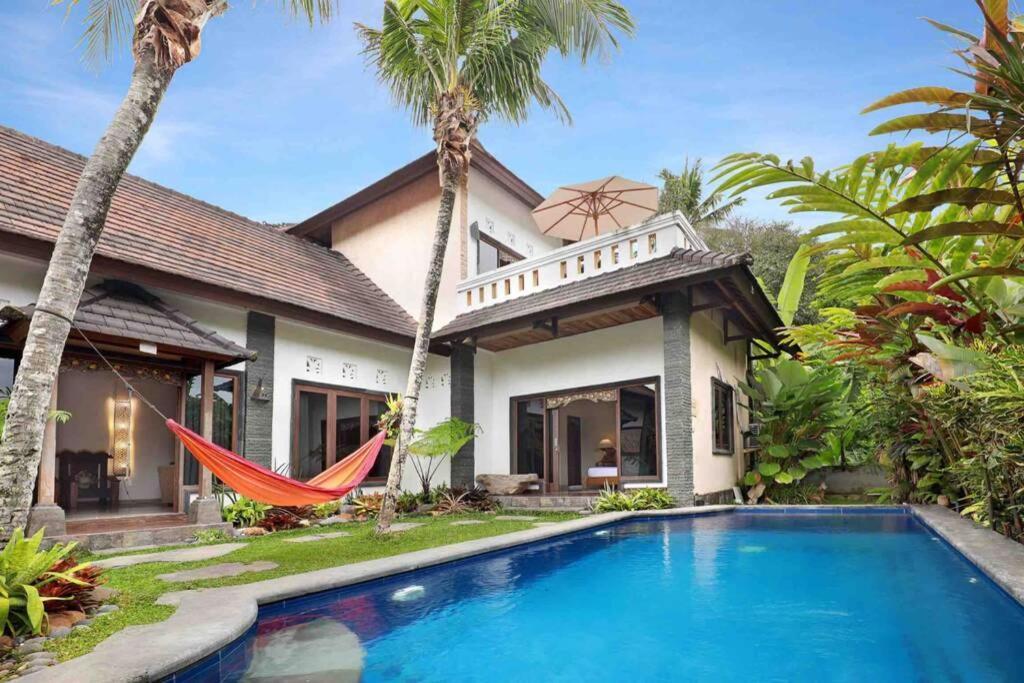Villa White Jasmine
