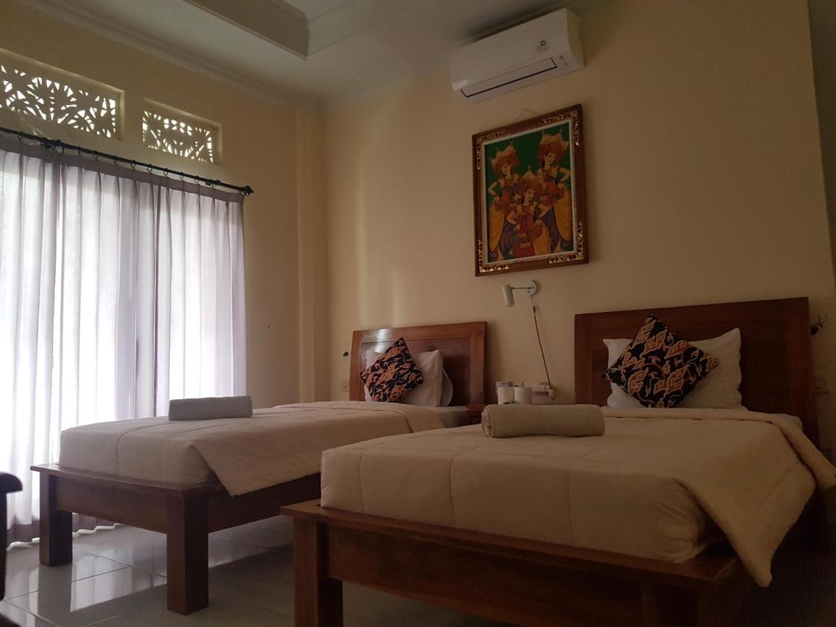 Pondok Gusti Homestay Redpartner *