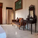 Ina Inn