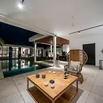 Rouge - Loft Evanoah