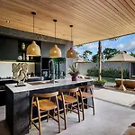 Villa Lembah Giri By Balisuperhost