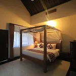 Aji Lodge Bungalow