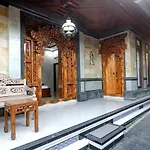 Tresna Homestay