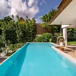 Luxury Villa In City Center W/ Natural Pool La Bohemia Residence Villas