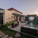 Villa Na-Na Ubud