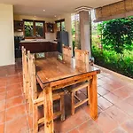 Warisan Villa By Supala
