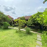 Pomelo Guest House