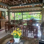 Dewa Bharata Bungalows Ubud