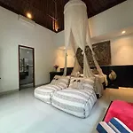 Bumbung Sari Villa