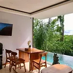 De Cupit Villa