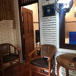 1Bd Guest House In Family Compound Ubud3, 15 Minute Walk To Yoga Barn