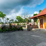 Villa Padang Santhi