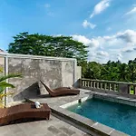 Villa Padang Santhi