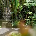 Manas Entire 2 Bedr Villa -- Private Jungle Pool -- 5 Min Central Ubud