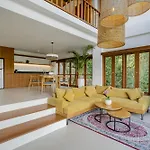 Tempat Santai Bali