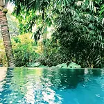 Ngesil Private Joglo & Pool