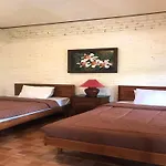 Ariani Bungalows
