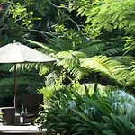 Villa Naga Putih