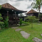 Pemulan House