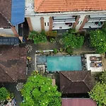 Nami House