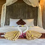 Teba Junjungan Cottages
