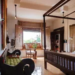 Maruti Lane Villa