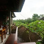 Cantika Guest House