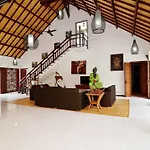 Villa Candi Kecil 1
