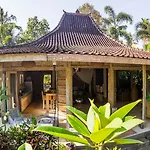Mana Boutique