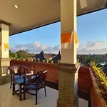 Kubu Taman Home Stay