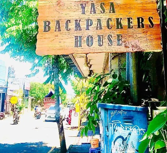 Yasa Backpackers House
