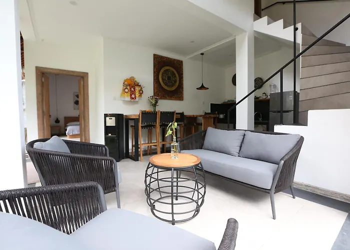Oasis: Central Ubud - Casa Tepi Kali 2