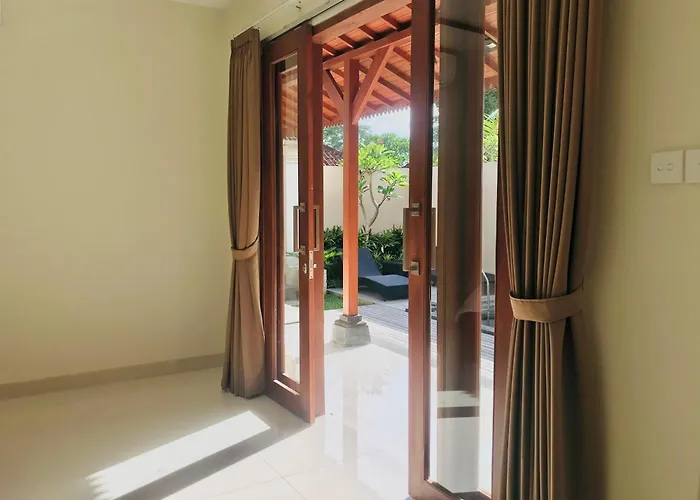 Londo Villa At Londo House