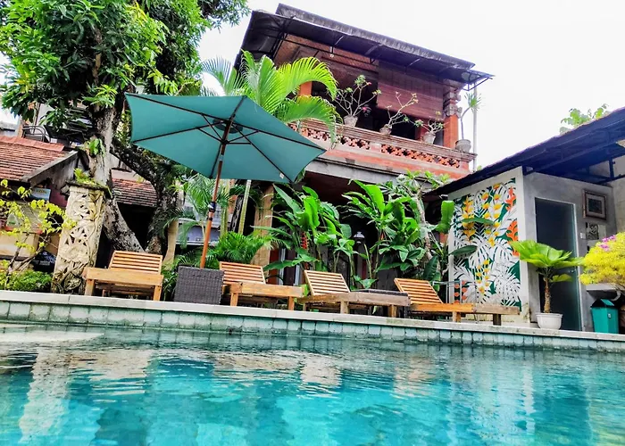 Mandia Bungalows