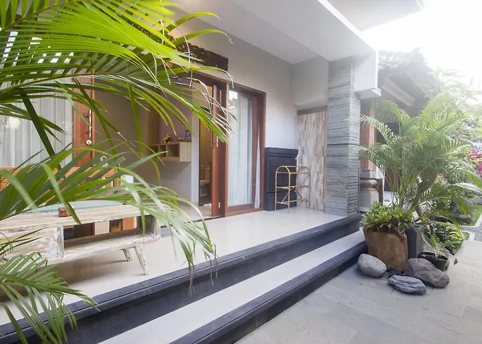 Nang Ade House