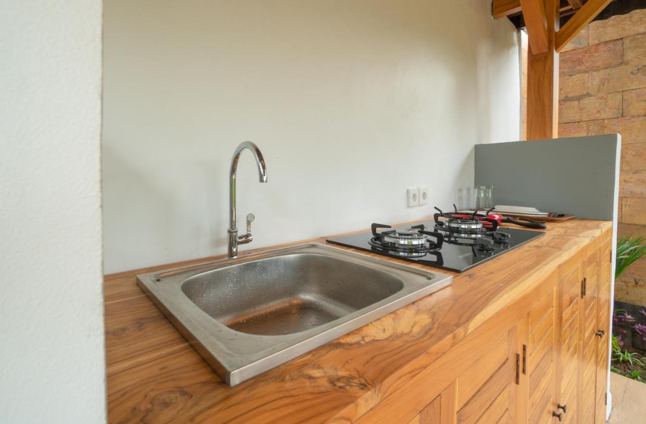 Nini House Lodge