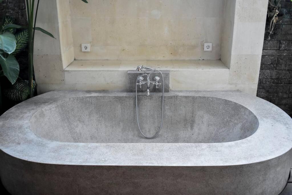 Villa House Of Joy, Amazing In Famous Penjiwaan Ubud (Bali)