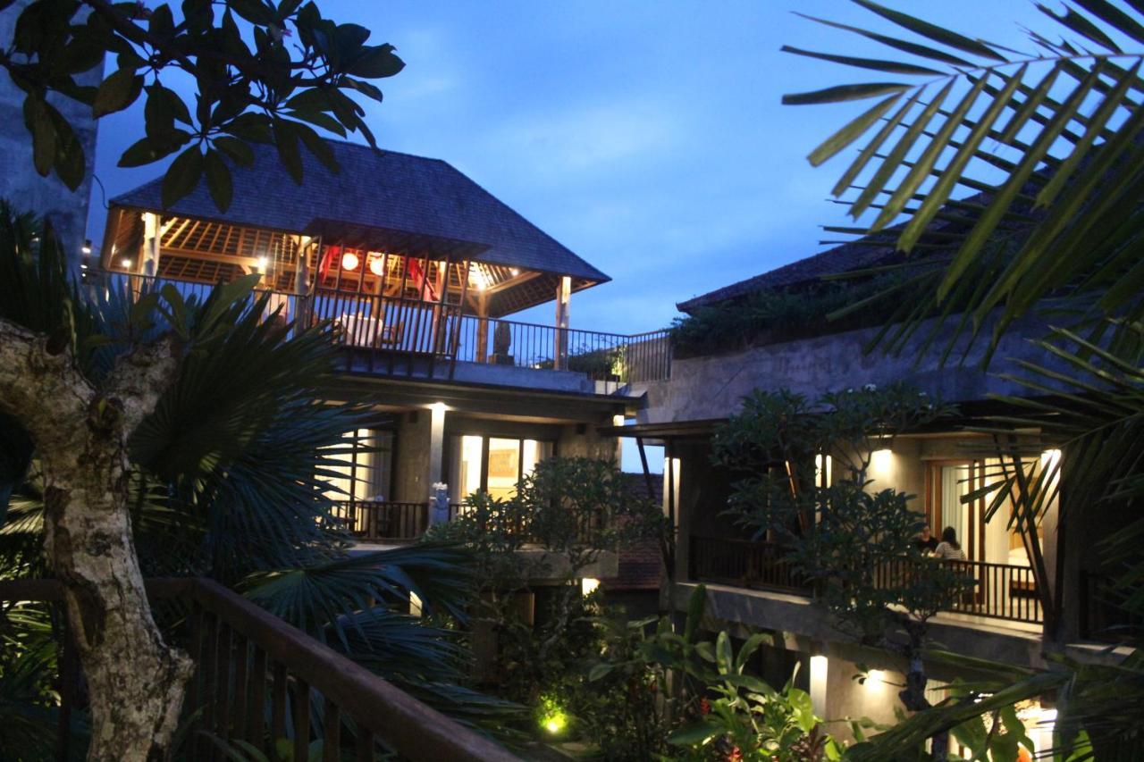 Purana Hotel 5*