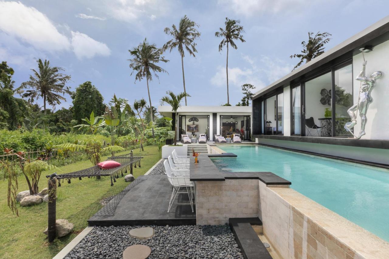 Zebra By Nagisa Bali Villa