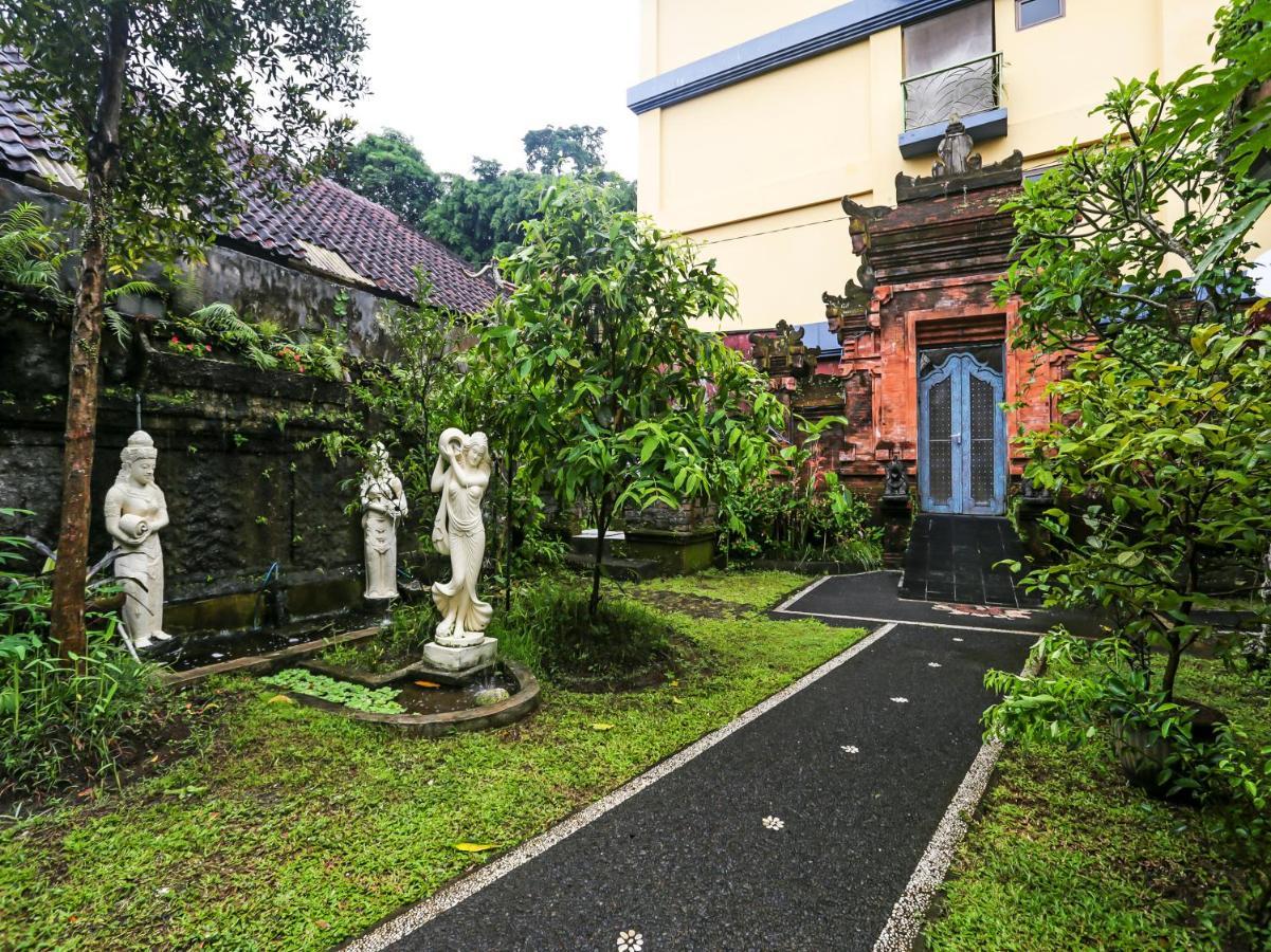 Hotel Oyo 90640 Agung Kartini 2*