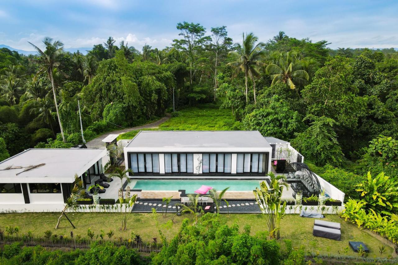 Villa Zebra By Nagisa Bali