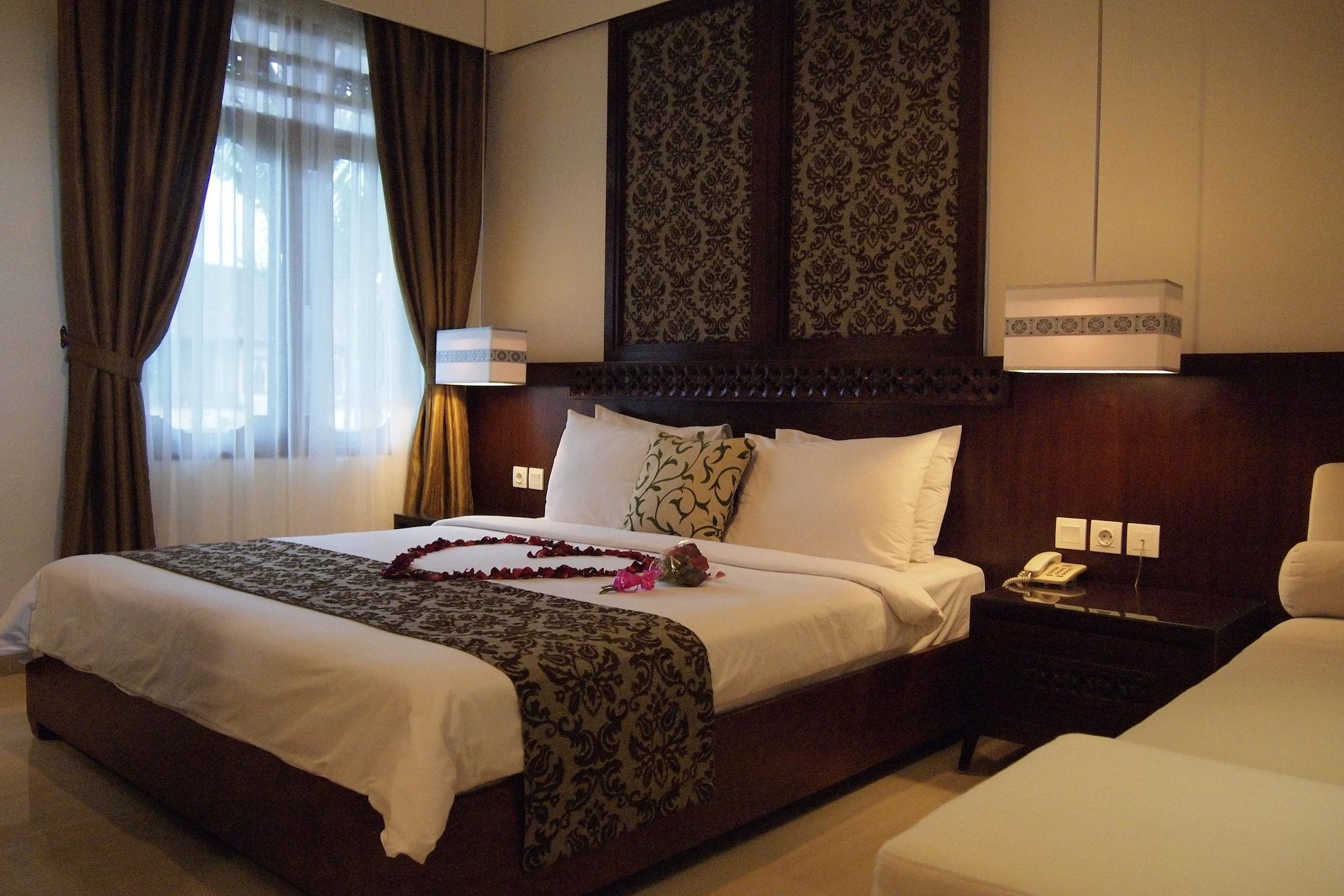 Hotel Yulia Village 3*