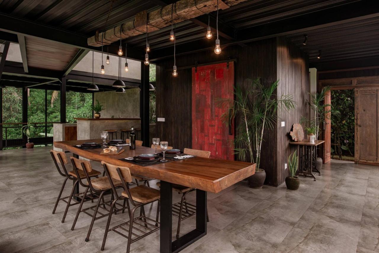 3 Bedrooms Tropical Modernism Rice Field And Jungle Ubud